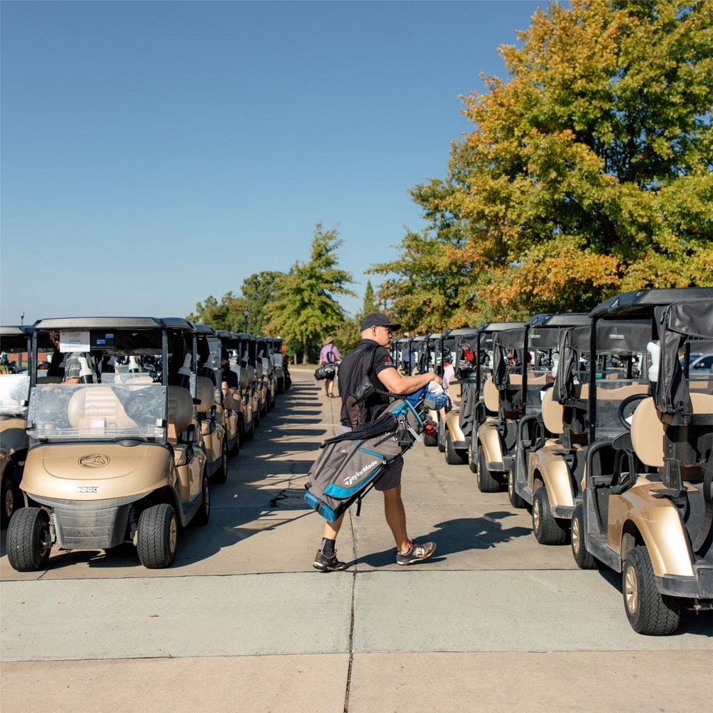 What better way to spend this rainy day than registering your team for the Playing 4 Hope 3rd Annual Charity Golf Classic! 🏌 Mark your calendars for Monday, October 7th at The Club at Old Hawthorne - you won't want to miss this! Visit our website playing4hope.org/golf-tournament today!🤩
