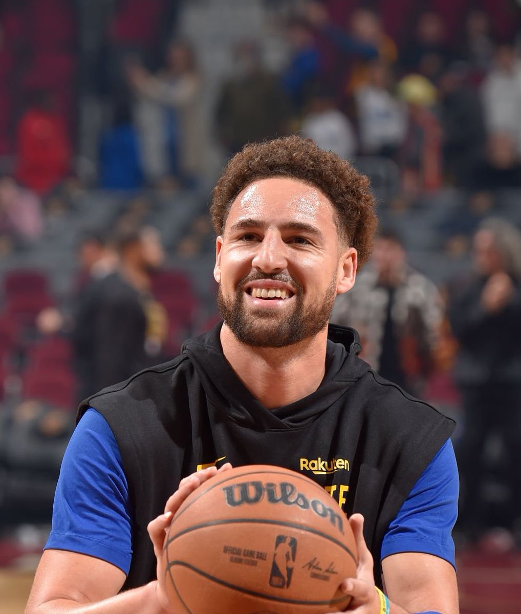 TheDunkCentral's tweet image. Klay Thompson sends a warning 

"At this point in my career, you still can't leave me open."

(h/t @BASKETBALLonX )