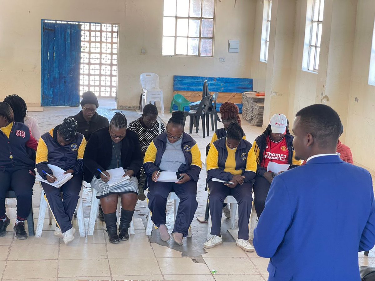Today <a href="/PhoebeZimbabwe/">PHOEBE Zimbabwe</a> was at Zimphos school, training teachers on best practices for referring children for mental health specialist support. #Girls who struggle with depression are vulnerable to engaging in abusive relationship.