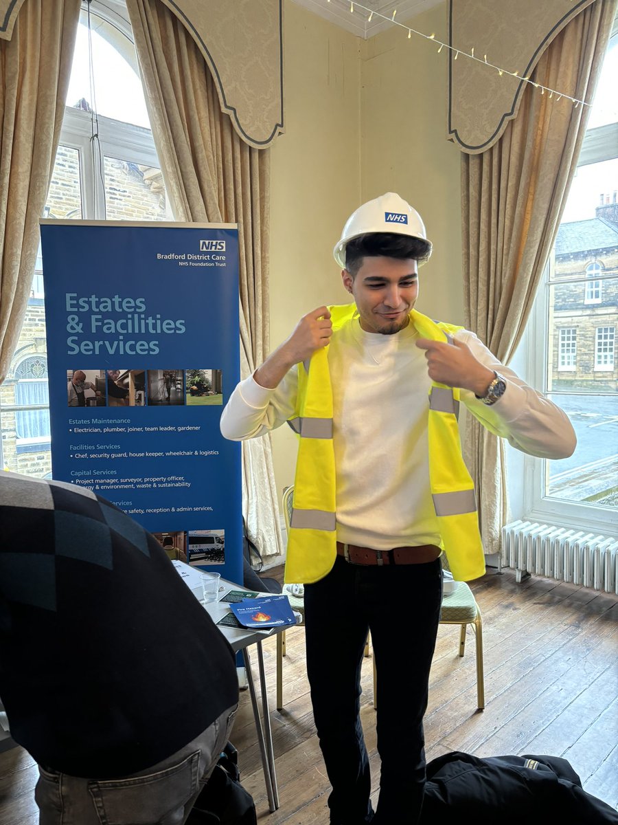 Great time this morning at Trust Induction talking all things Estates, Facilities and Sustainability. New recruit wanted to showcase some of our uniform and why not!! 
<a href="/BDCFT/">BDCFT NHS</a> <a href="/BdcftSustain/">BDCFT_Sustainability</a> <a href="/BdcftM/">BDCFT Maintenance</a>