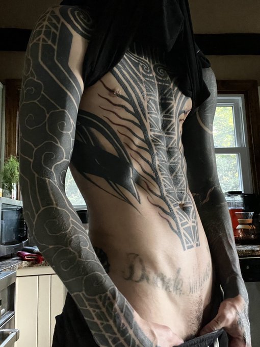 Watch Cam Damage (Trans Reznor)'s leaked NSFW photo on TwXstars