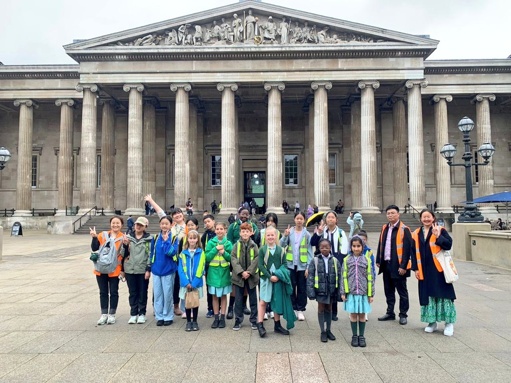 AlbionPrimary's tweet photo. As part of Albion's Chinese Exchange, our visitors and their Albion buddies visited the British Museum to explore the Sutton Hoo exhibit. We loved showing our visitors around the museum and learning about European history together.
#APSMFL
#APStrips https://t.co/4NOp2xR96K