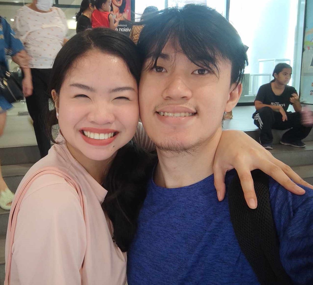 justmaryli's tweet photo. Kulang ang habang buhay sa'tin, bitin ang habang buhay sa'kin. <8 https://t.co/a9UPq0k0ik