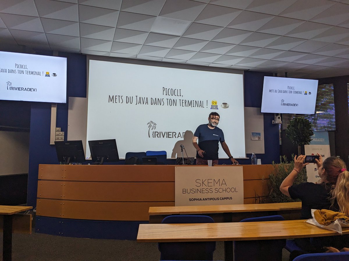 David Pequegnot (@foxlegend) on Twitter photo Du Java dans la CLI 😱
Je découvre enfin <a href="/picocli/">picocli</a> avec un super live coding d'<a href="/wildagsx/">Stéphane Philippart 🥑🍊</a> 😊 IA-included! <a href="/RivieraDEV/">Riviera DEV 🌴</a> Du Java dans la CLI 😱
Je découvre enfin <a href="/picocli/">picocli</a> avec un super live coding d'<a href="/wildagsx/">Stéphane Philippart 🥑🍊</a> 😊 IA-included! <a href="/RivieraDEV/">Riviera DEV 🌴</a>