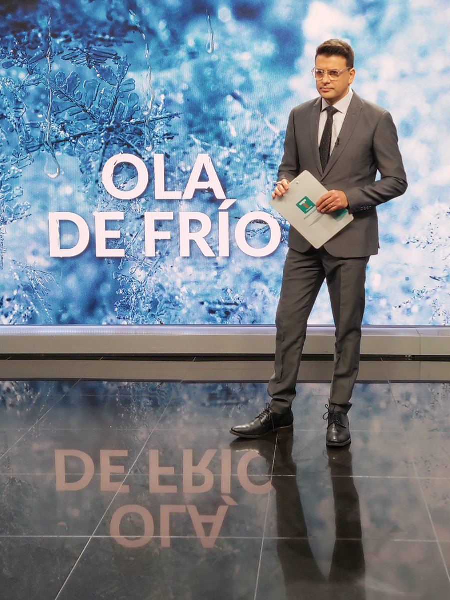 Ola de frío 🥶… Hubo mínimas que alcanzaron 6 grados bajo cero ❄️ en el litoral y sensaciones térmicas -10. 
La noche más gélida en este invierno, el más frío de los últimos 15 años, provocó el pico histórico de consumo de energía a las 21:14 de ayer.