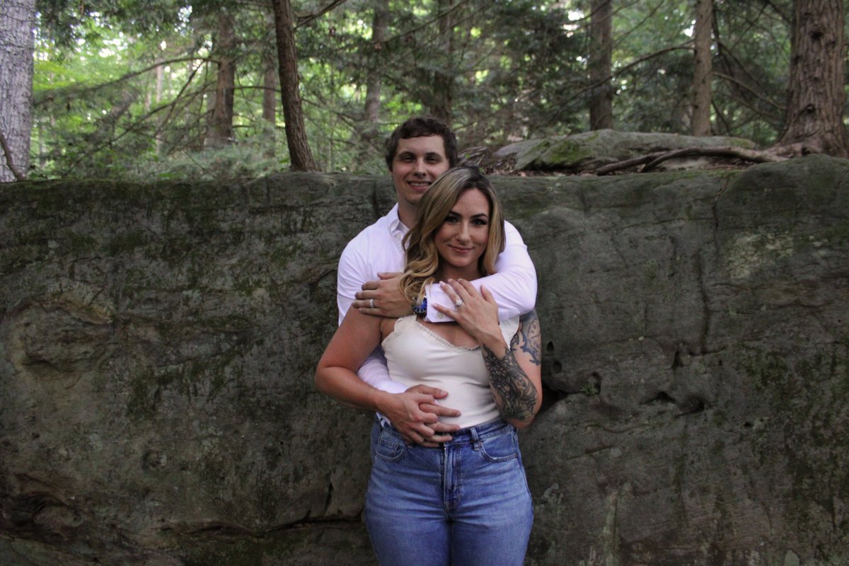 Haley_Renee31's tweet photo. Engagement pics part 1❤️❤️ https://t.co/pi9qxWzjcn