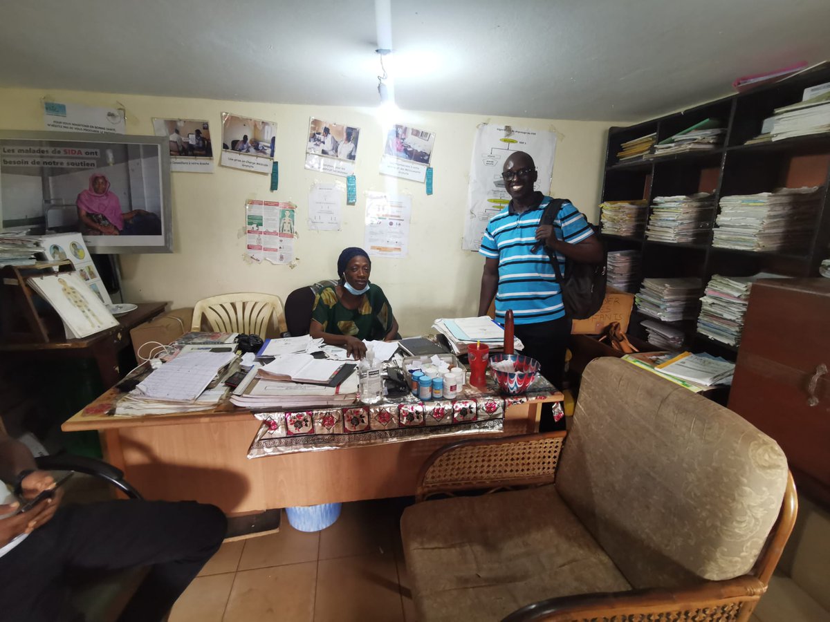 NGOSolthis's tweet photo. 🔴Dans le cadre de notre #assistancetechnique d'appui à la #démédicalisation des services #VIH en #Guinee financée par @EF_LINITIATIVE , nos consultants rencontrent les partenaires nationaux pour comprendre leurs besoins et leurs attentes.
#PNLSH @planguinee #FMG https://t.co/gvfT212gbJ