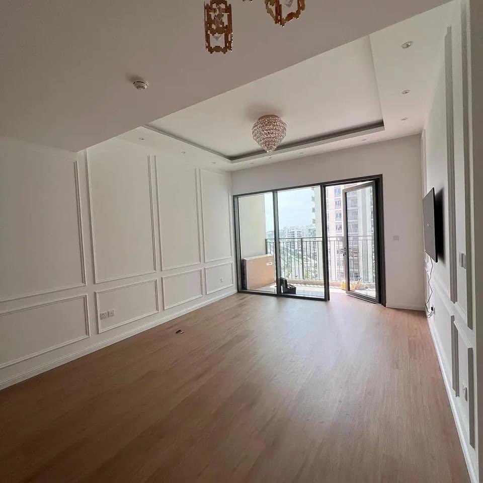 nicholas_smc's tweet image. What a beautiful blend! Wainscoting &amp;amp; Pannelled wall
.
.
.
.
.
.
.
#contemporaryconcepts #mini_projects #nicholasinteriorsanddesign  #wallconcept#minimalism 

nicholasinteriorsanddesign.com