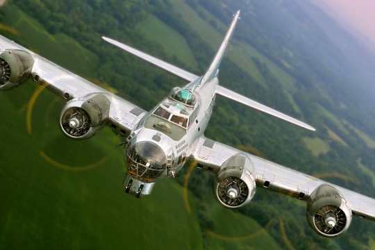 OlGuyShouldBDed's tweet photo. Booked a flight.
Aboard a WWII Flying Fortress.
I'll be flying in the bombardier"s position. https://t.co/Y5a9fQkziu