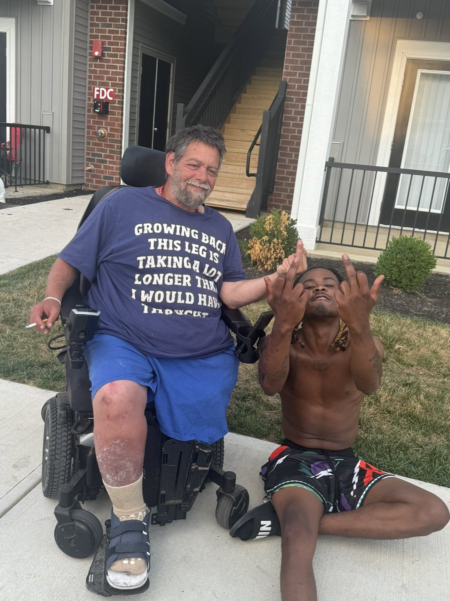 NEPHEWRXK's tweet photo. This nigga cool as hell https://t.co/MumtQuZw9x