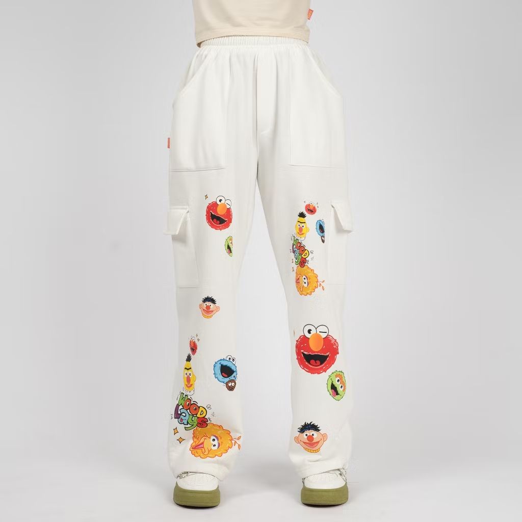 puttche's tweet image. Ih..Lucu 😍 
Longpants Celana Panjang Fleece Elmo Broken White dengan harga Rp141.600. Dapatkan di Shopee sekarang! s.shopee.co.id/8ABaM8H2ob?sha…