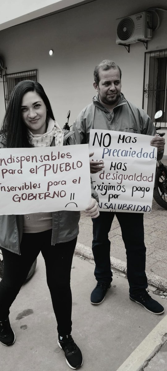medrural2024's tweet photo. Gracias a @Sinamed_MSPYBS y a todos los médicos que pudieron estar presentes frente al Ministerio de Salud, los demás seguimos apoyando desde los distintos puntos del país 💪🏻 https://t.co/oOsRoyU3KD