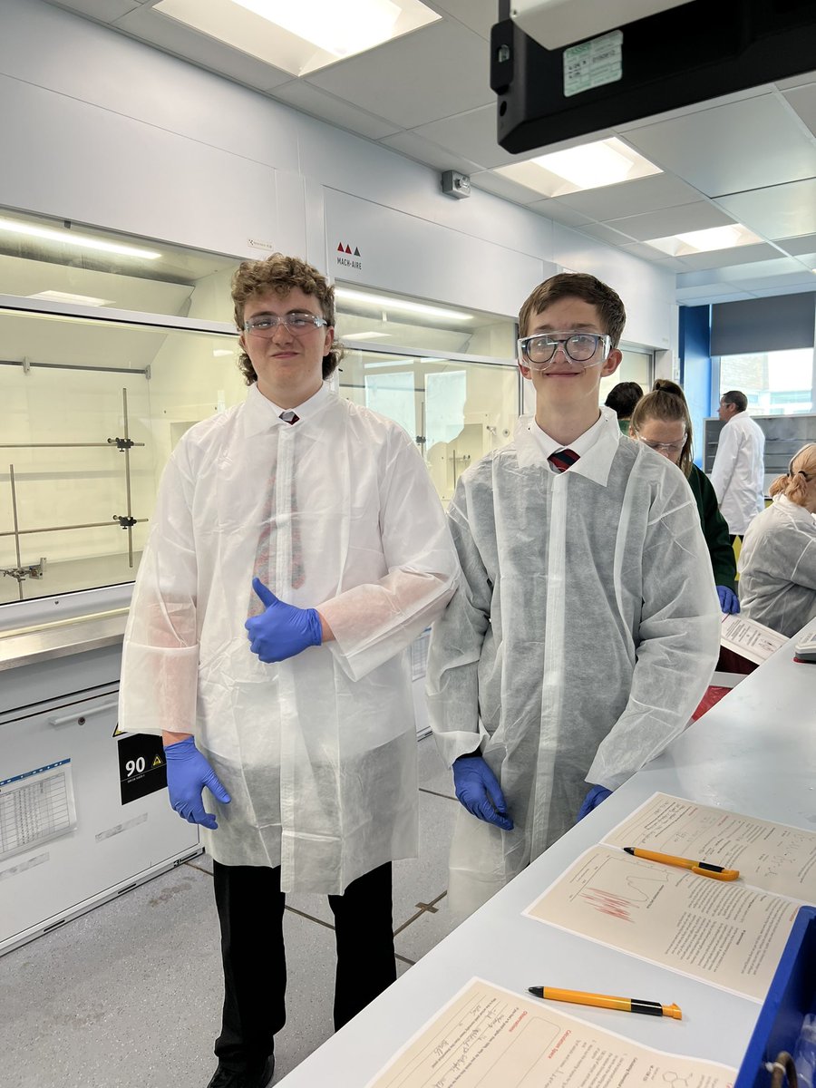 LlantwitScience's tweet photo. Some of our Year 10 pupils have been busy these past few weeks. First with a trip to @SwanseaUni for a Festivals of Chemistry Discovery Day https://t.co/VHdMzt9wh3