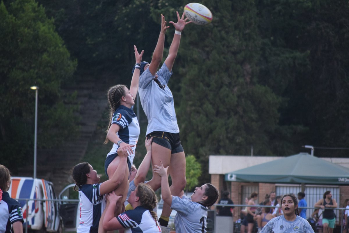 rugby_cat's tweet photo. Divendres Catalunya S19 femenina va jugar un amistós amb les Eagle Impact Rugby Academy 🇺🇸 a la Foixarda 🏟️

Les nord-americanes van guanyar 5 a 29 un partit molt entretingut que serveix per posar punt i final a la temporada amb una experiència internacional 🙌

📸 Thaïs Nonell https://t.co/nlNRzNXYe5