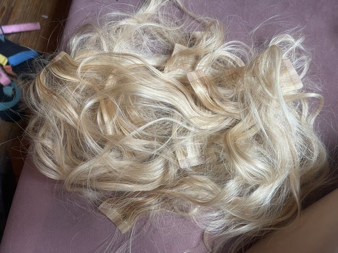 Took my extensions out for no reason today since I won&rsquo;t be wearing my 60&rsquo;s fall wig in my retro sci-fi<a href="/tag/tromaville"class="tags"><span>#tromaville</span></a>