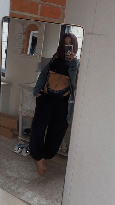 I wanna play 🥵💦💦  https://t.co/K19JXQ4uIb https://t.co/opTlVjYmZ4