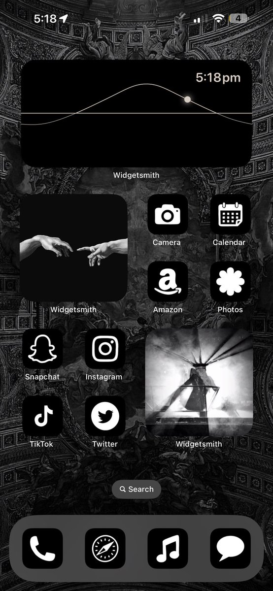 Tylerdinelli's tweet photo. My Gaga themed phone https://t.co/tCv7xQigE1