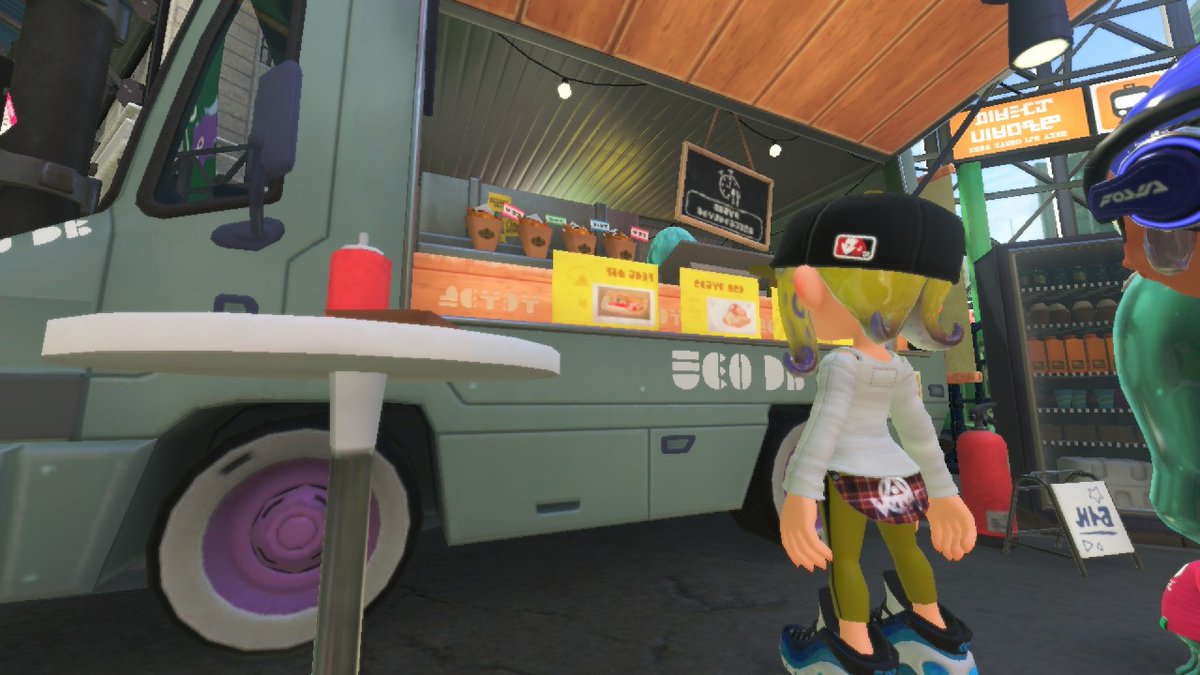 Vainilla:Well God Damnit... I Left My Wallet At Home... Anyone Have Some cash to spare?...😢

 #Splatoon3 #SplatNet3