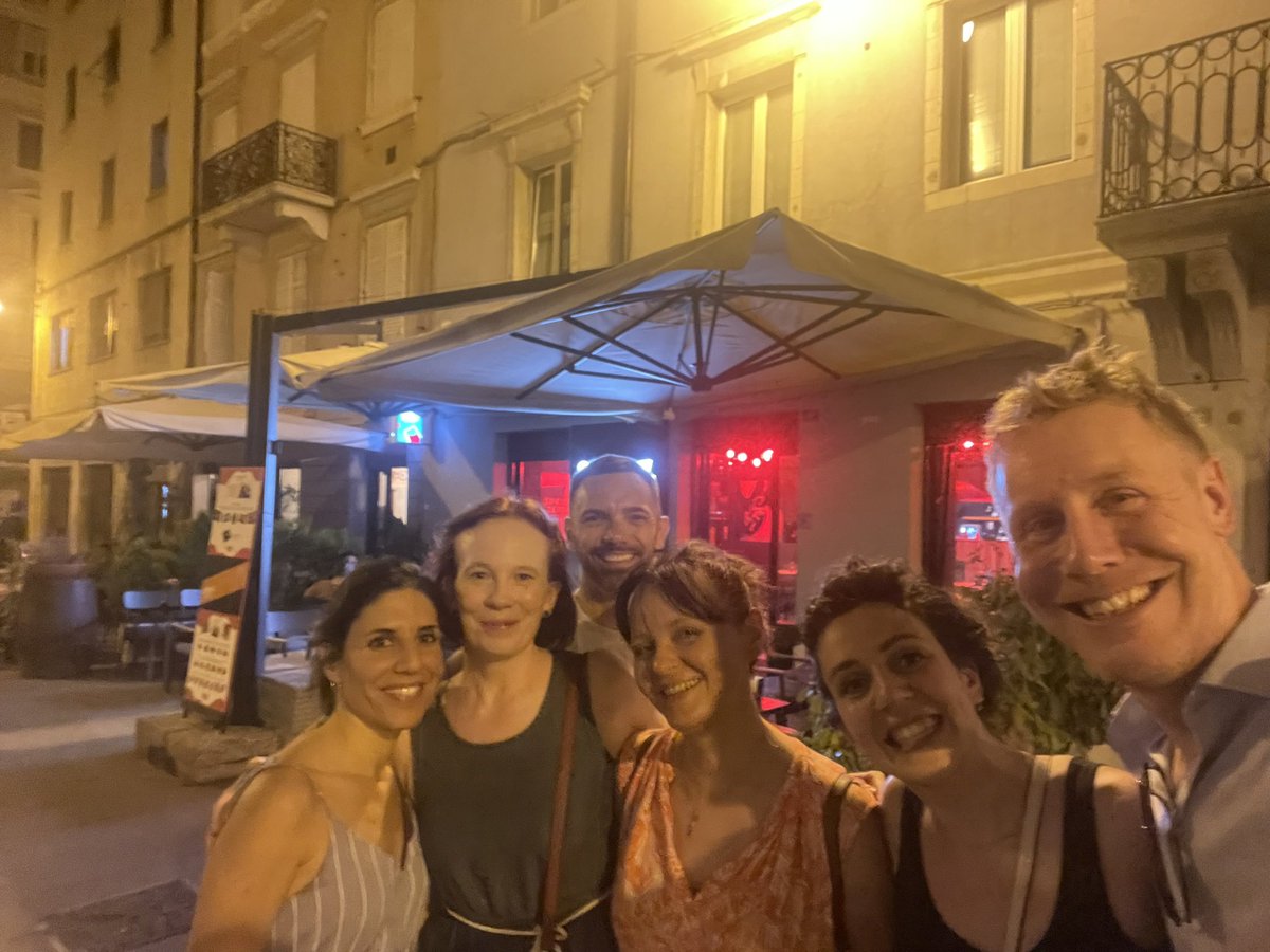 The first scientific committee members landed today 🥹
Getting used to some pizza and pasta diet 😜

#AstrocyteCafe2024