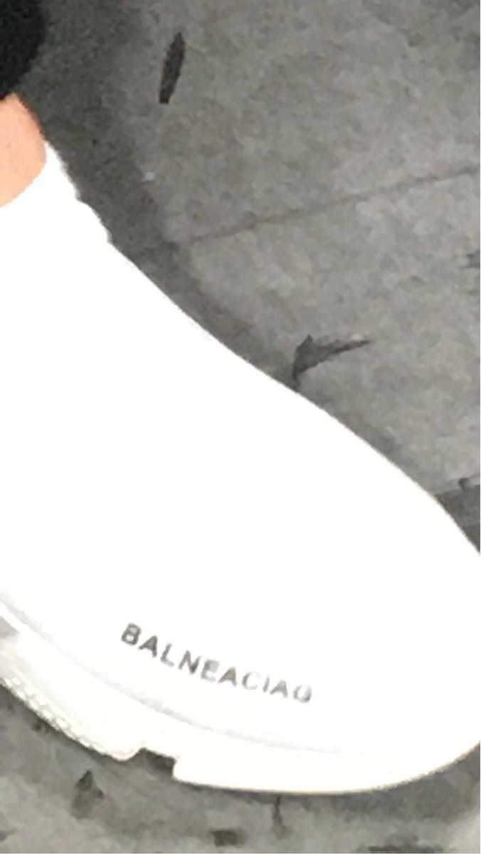 PunkDaGod's tweet photo. BTW @Xiaohai_ stop wearing fake designer clothes you bum https://t.co/jKrzTr7KFM
