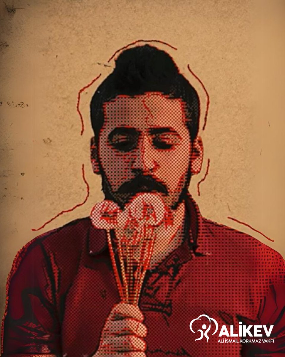 Alikev_org's tweet photo. Ali İsmail’in aramızdan koparılmasın��n üzerinden 11 yıl geçti. Kısacık yaşamına, onu hayattan koparanların söküp alamadığı kocaman değerler sığdırdı. Biz de Ali İsmail’den aldığımız ilhamla gençlerle beraber, dünyanın herkes için daha güzel, daha özgür ve barış dolu bir yer olması için çalışıyoruz.

Hep yanımızdasın Ali İsmail, hep 19 yaşında…

#AliİsmailKorkmaz #OHep19Yaşında #DüşlerindeÖzgürDünya