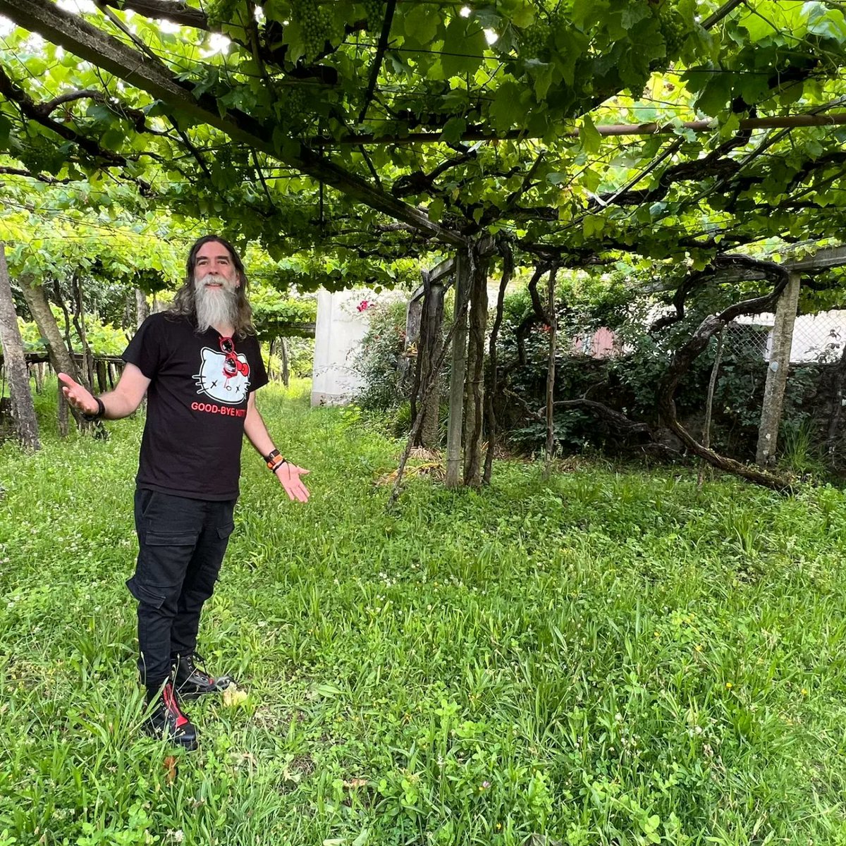 AdegaE's tweet photo. Muy honrados con la visita de nuestro importador para Japón @diony_wine Nos han vistado el responsable y parte de su equipo comercial de Tokio y Kioto.
どうもありがとう https://t.co/TUn2CbTyAH