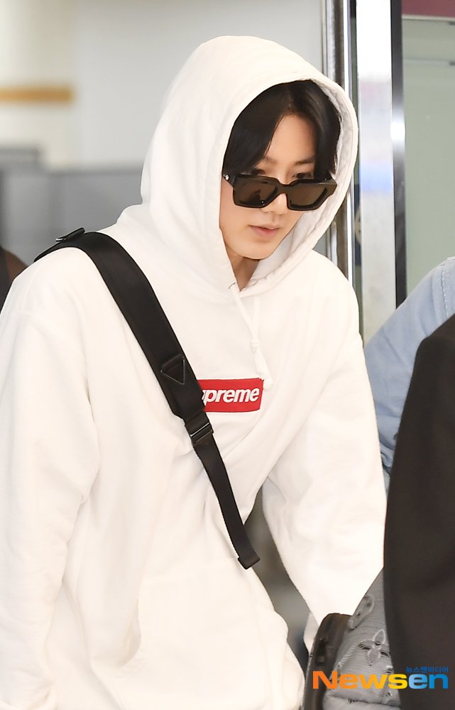 treasure_hd's tweet photo. 📸🐨 

#トレジャー #JUNKYU #김준규 #TREASURE @treasuremembers https://t.co/h2DVyW7wuN