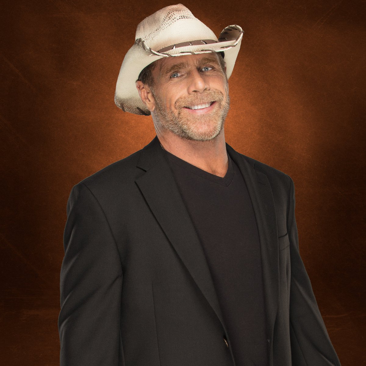 Happy birthday to the 2-time WWE Hall of Famer, the Showstopper, the Main Event, the Icon, the Heartbreak Kid ... <a href="/ShawnMichaels/">Shawn Michaels</a>! 🧑‍🍳
