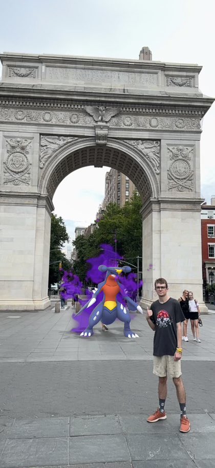 wjeklund's tweet photo. Caught 'em all under the arch! 🗽✨ #PokemonGo #WashingtonSquarePark #NYCAdventures #PokemonGoFest2024
#PokemonGoFest2024NYC https://t.co/Y8x2x5Y78S