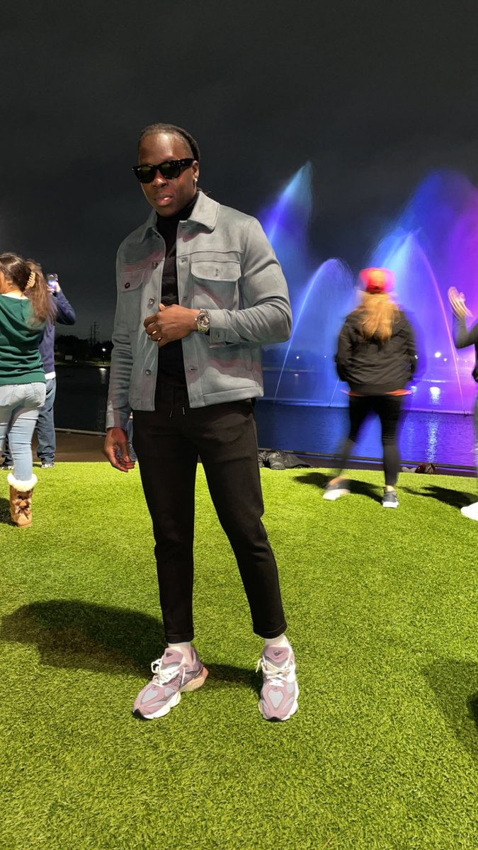 The flag                             The face