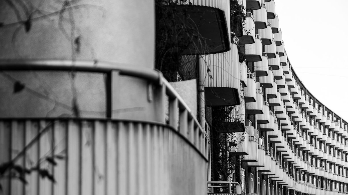 thomasrousing's tweet photo. SORT-HVID BLACK-WHITE #kontrast #contrast https://t.co/ijDpImnK5p