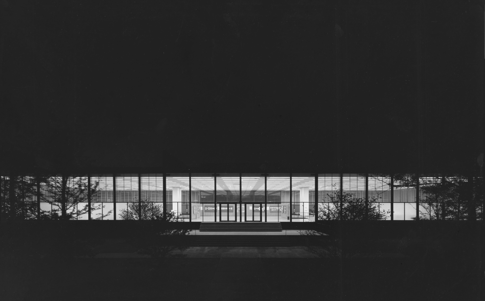 IITArchitecture's tweet photo. IIT College of Architecture has a rich history, educating design pioneers since 1895. We even have a campus designed by Mies van der Rohe. Intrigued? Learn more and be the next architecture legend!

https://t.co/7WohWlvB0x

#IllinoisTech #CollegeofArchitecture #MiesvanderRohe https://t.co/N298GCDmmE