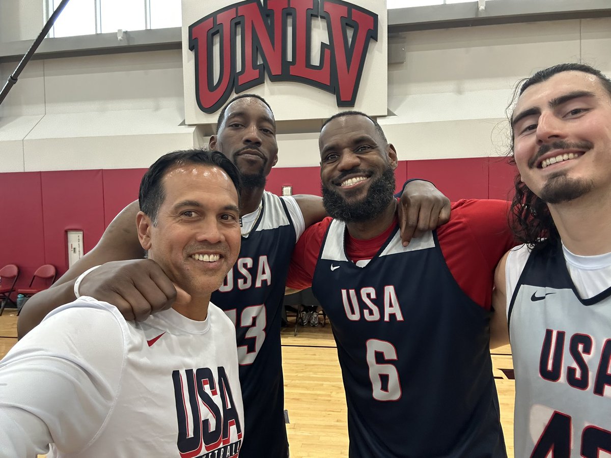 MiamiHEAT's tweet photo. Yes, we have the selfies everyone is talking about 📸 https://t.co/t6JMJZFqjc