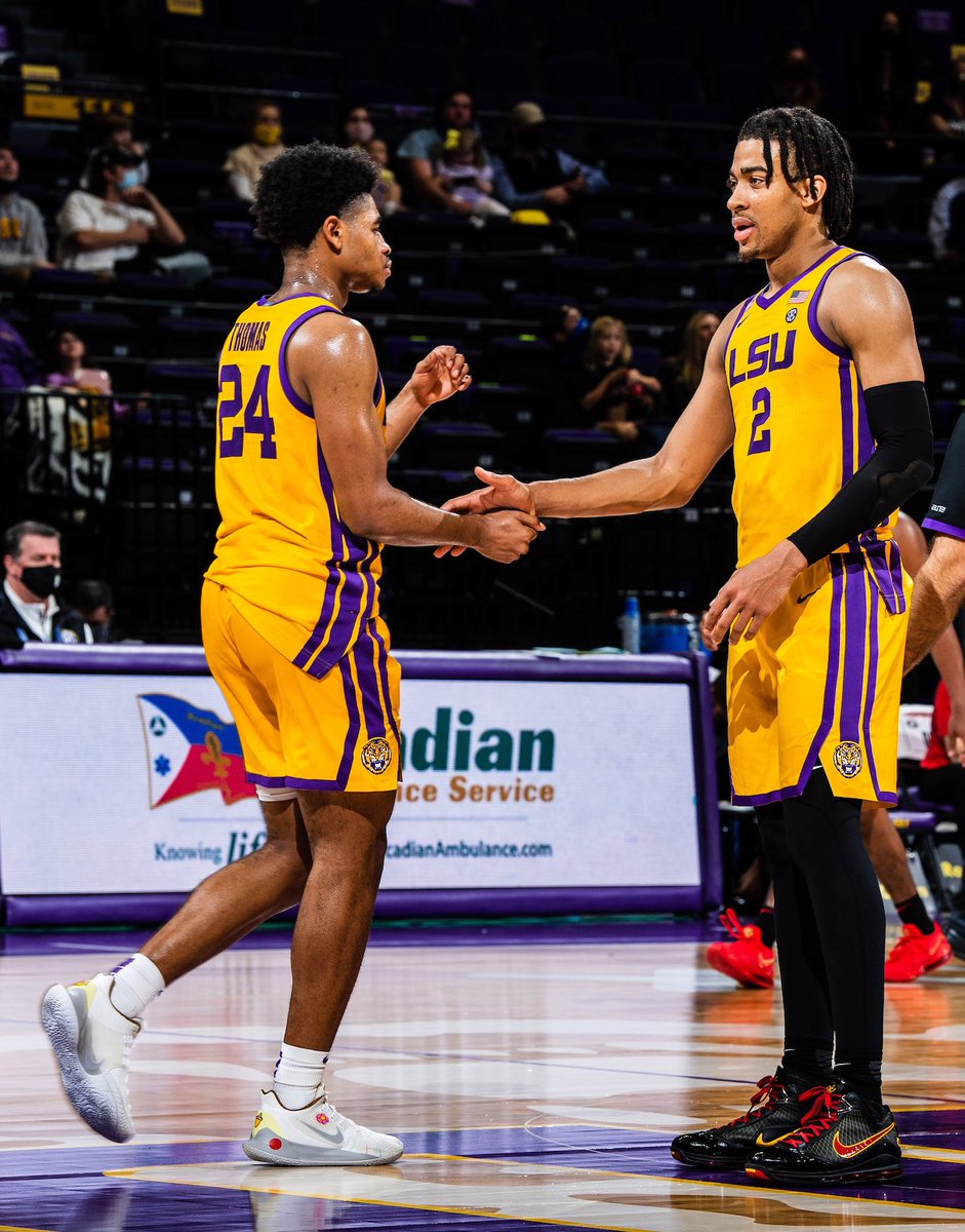 Brooklyn’s Boot Up Connection Continues 🤝

<a href="/24_camthomas/">Cam Thomas</a> x <a href="/trendonw/">Trendon Watford</a>