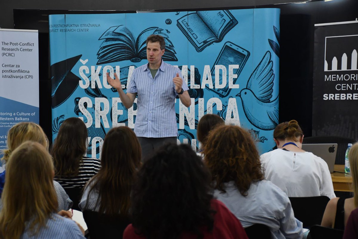 PCRCEdu's tweet photo. ❓ To end day 2 of #SYS2024, @Yale’s David Simon explores the question, “Why doesn’t the world do a better job at preventing genocide?”
Having just watched the arrival of coffins containing the remains of Srebrenica Genocide victims, we’re keener than ever to answer this qu. ✊ https://t.co/6oYiZ5XIYe