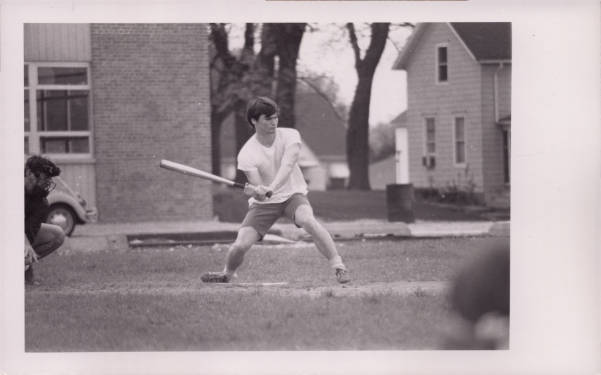 ambrosealumni's tweet photo. Take a look at some of our past baseball players! #AlwaysABee https://t.co/FzjOKSlphD