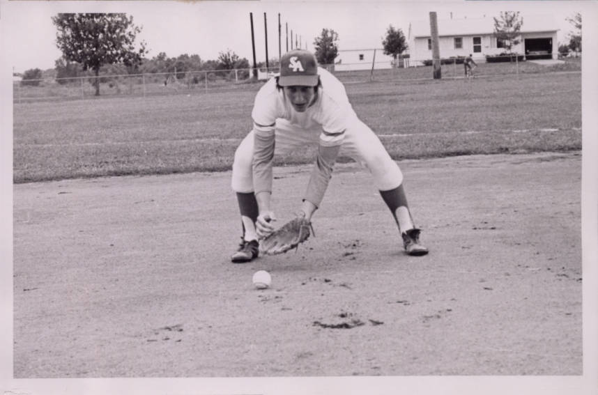 ambrosealumni's tweet photo. Take a look at some of our past baseball players! #AlwaysABee https://t.co/FzjOKSlphD