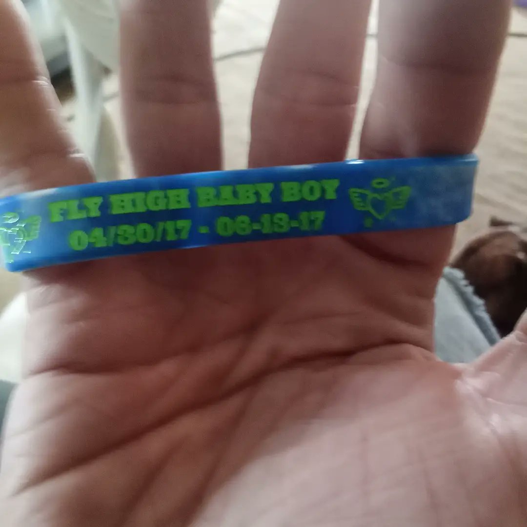 GhostWolfKing89's tweet image. I got my order n I love it
@WristbandBros
#ExpressWhatMatters