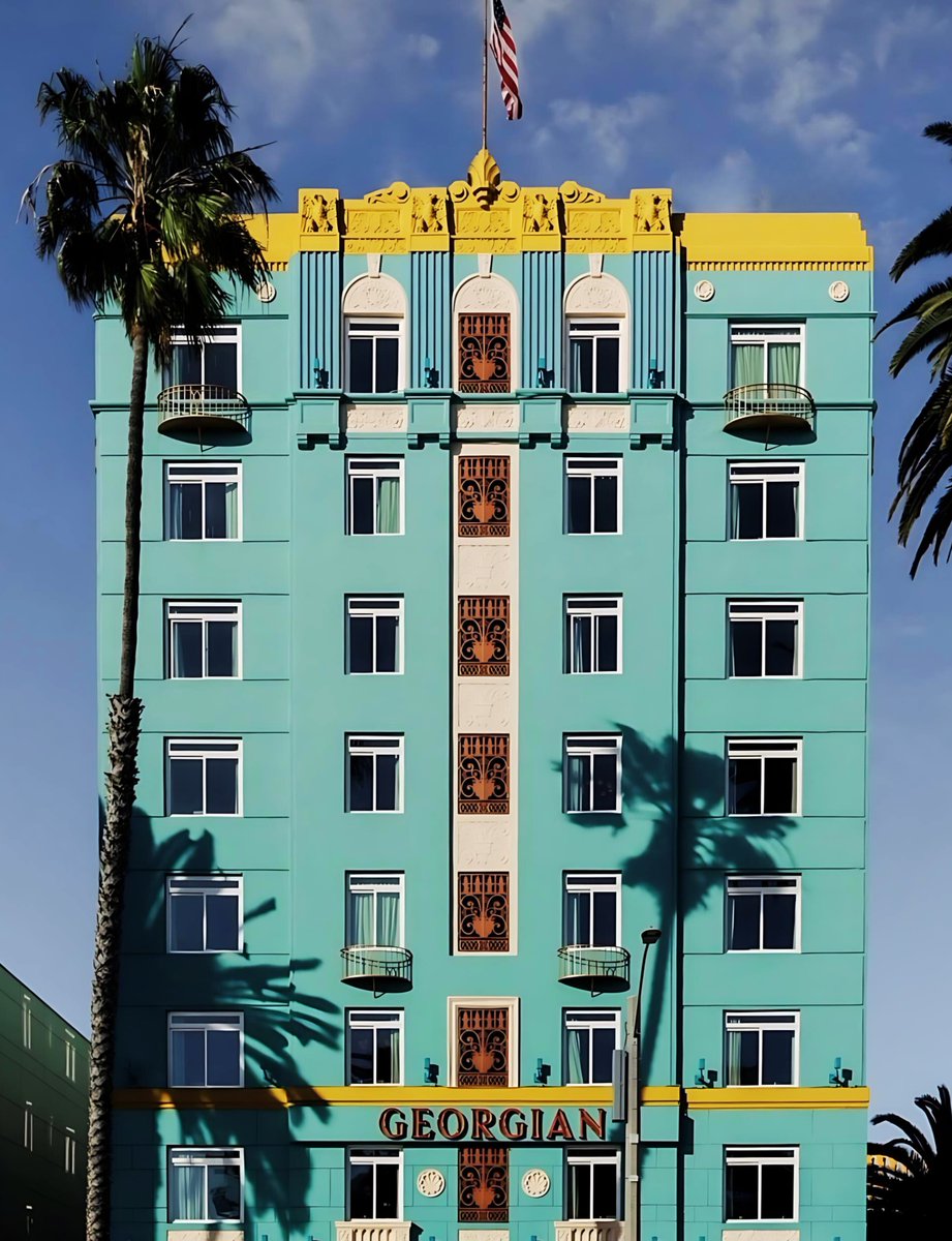 GeorgianHotelSM's tweet photo. Living her best turquoise life. ๐โจ
#ShesGotIt #TurquoiseDream #OceanEscape #SantaMonica https://t.co/EXtnizOwpy