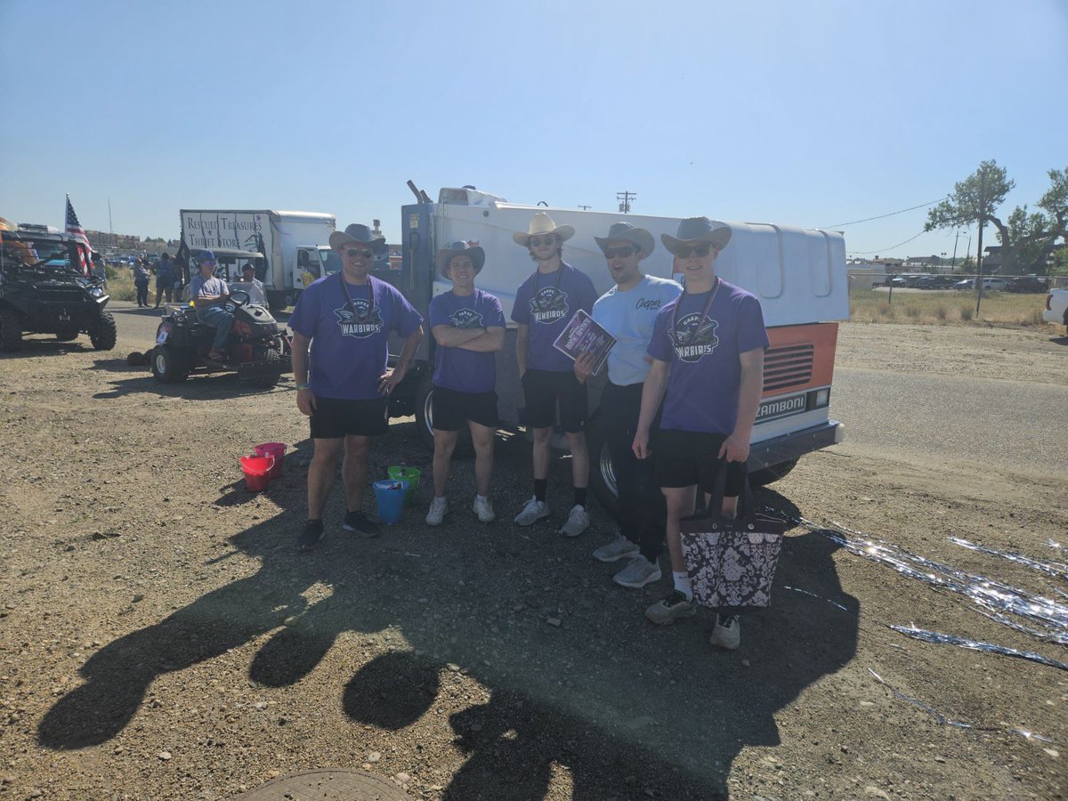 CasperWarbirds's tweet photo. We're so thankful to be standing with the awesome departments of the Casper Recreation Center! We even got 
Head Coach Jacob Smulevitch with Casper Recreation Director Nick Whipps and Rink Director Chad Green. We love Casper!

#casperwy #ncdc #hockey
@ncdcjrhockey @usphlhockey https://t.co/lNbBXoKLBk