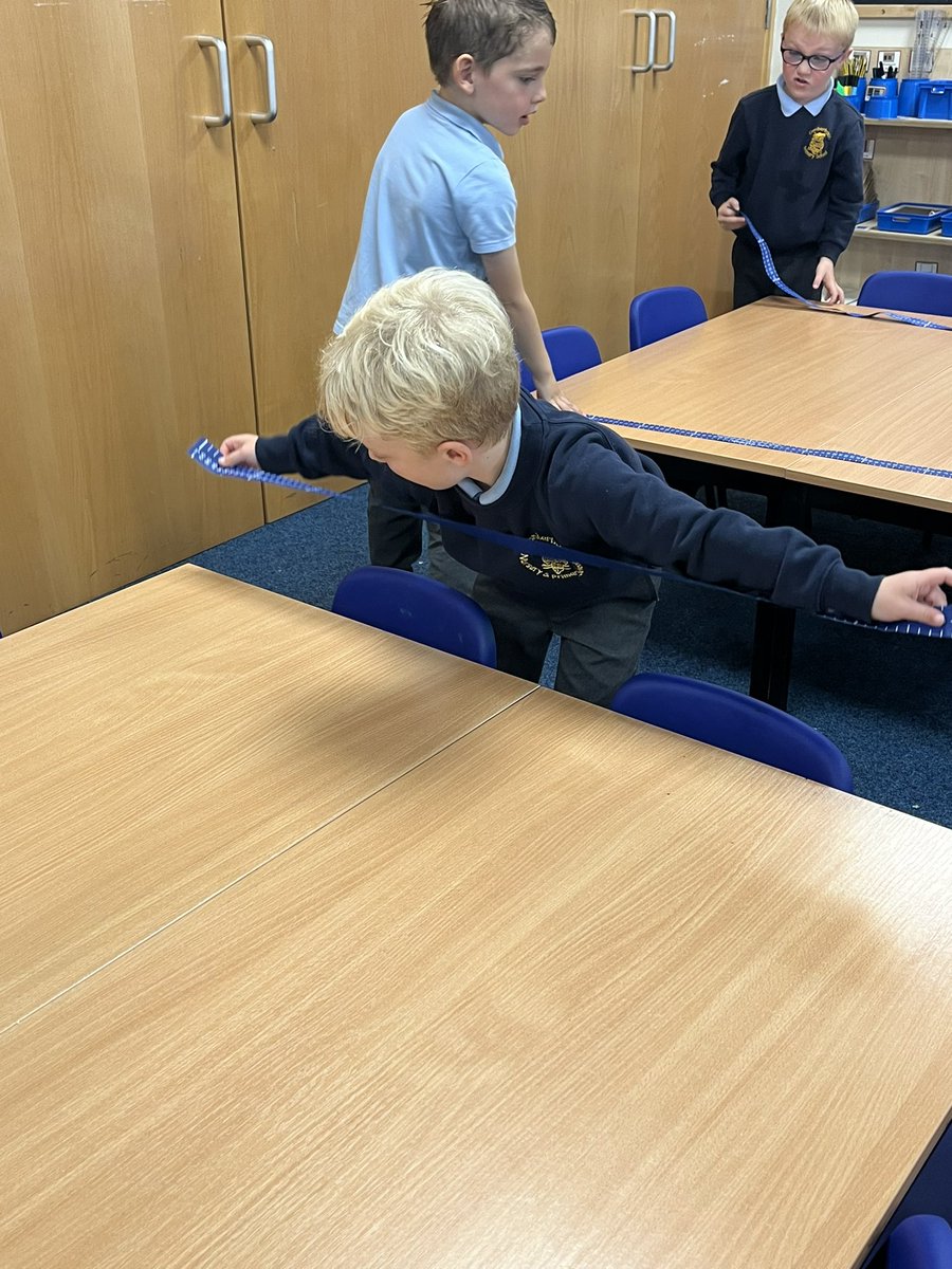 Miss Davies tweet media