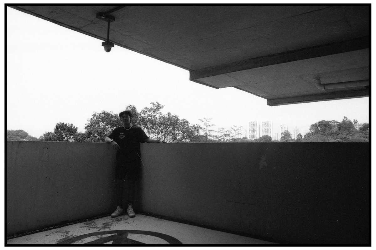 sameoldtear's tweet photo. Bien happy de haber iniciado a tomar fotos analógicas 🖤 He aquí a mis amigos en film :) https://t.co/ycyZkmvhA3
