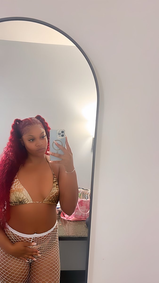 Icecoldhoeee's tweet photo. Red heads do it better muah 💋 https://t.co/MzDcwcfCSM