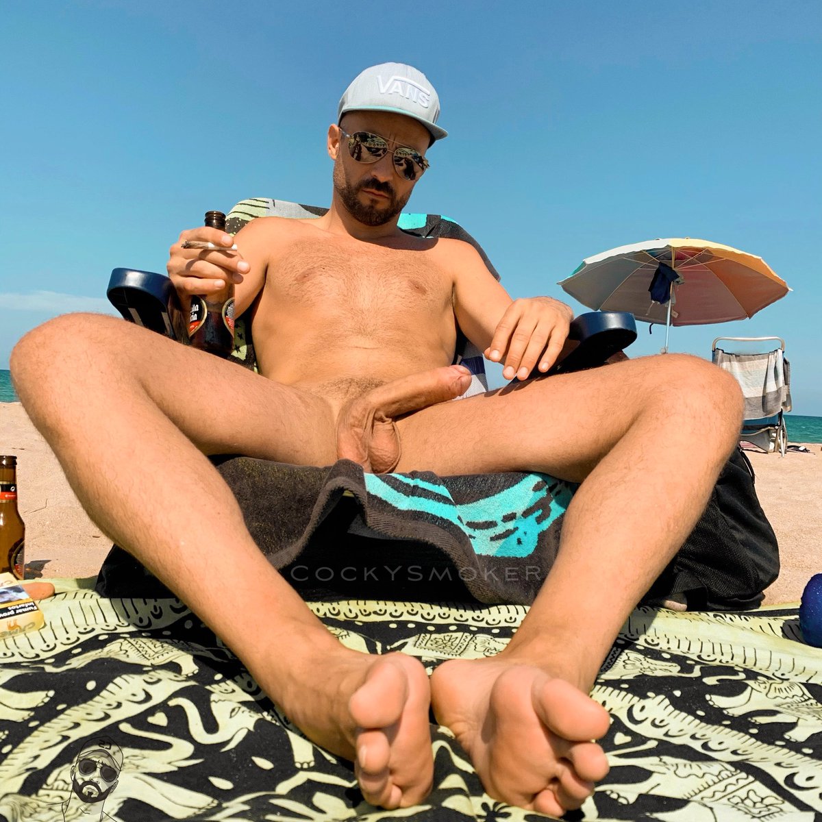 CockySmoker's tweet photo. Do you like this kind of sunscreen? 🍼💦 https://t.co/0WoJP1a6fi