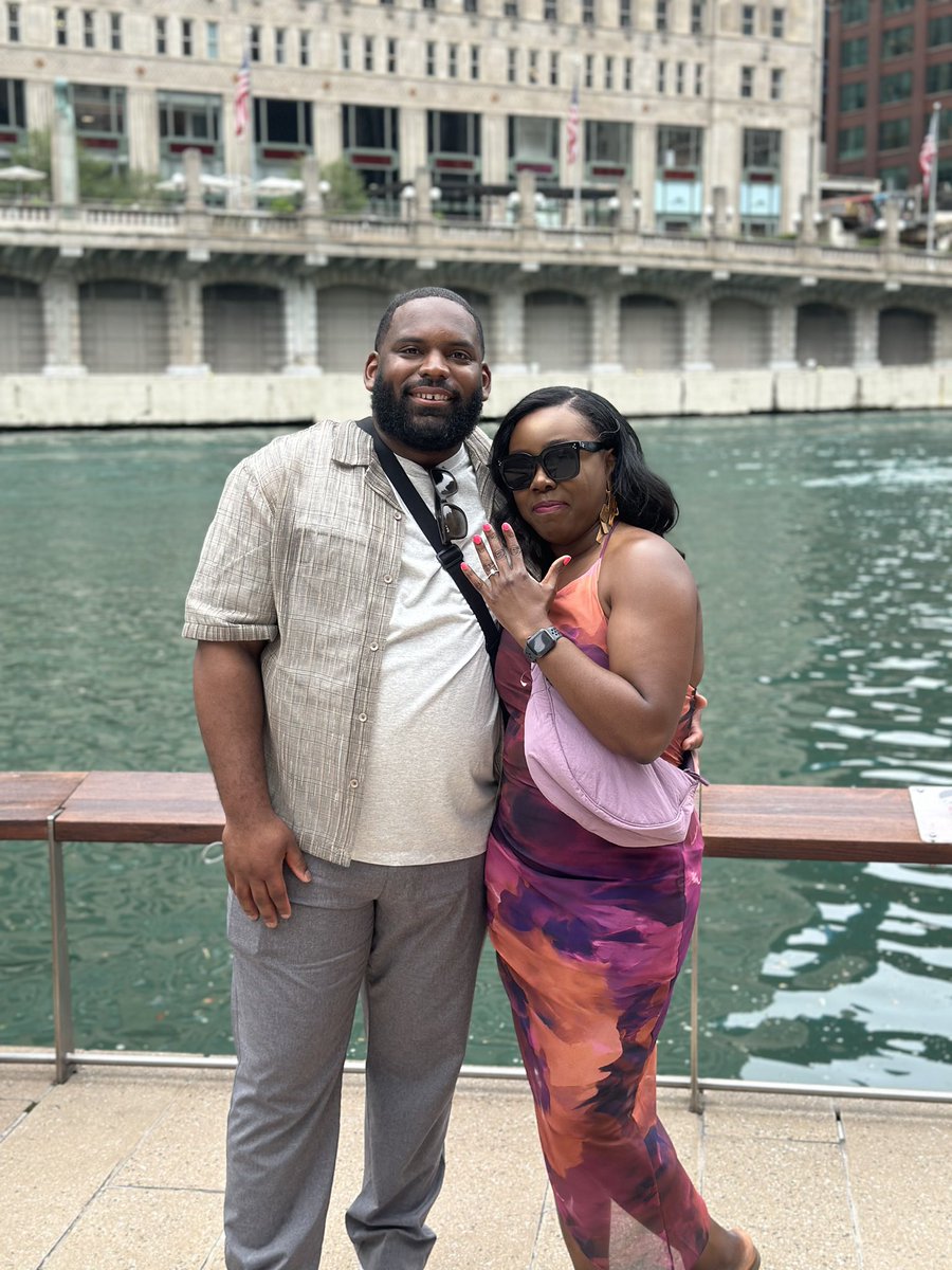 JamarRoberts23's tweet photo. Balloons on my page! 

A ring on her finger!

Love in my heart! 

WE ARE ON THE ROAD TO ROBERTS! https://t.co/IpesvmOC5k