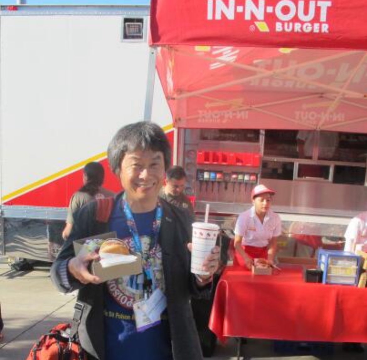 Miyamoto eating In-N-Out 🍔