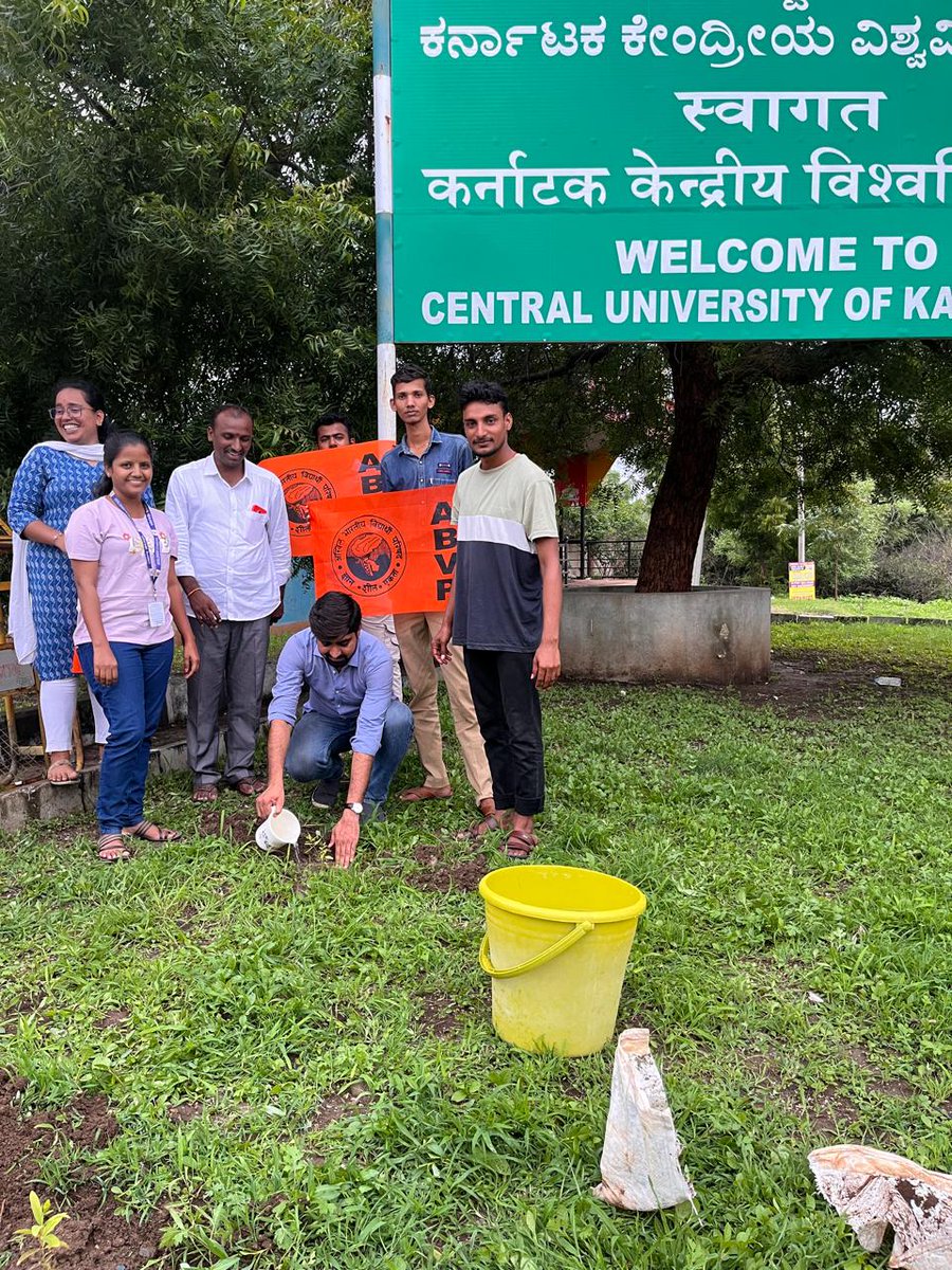 abvpcukarnataka's tweet photo. On the occasion of National Students Day (76th ABVP Foundation Day) karyakartas of the ABVP Central University of Karnataka organised the plantation program in front of the maingate of the University on 9th July 2024
#ABVPCUKarnataka https://t.co/mSLhPHyir7
