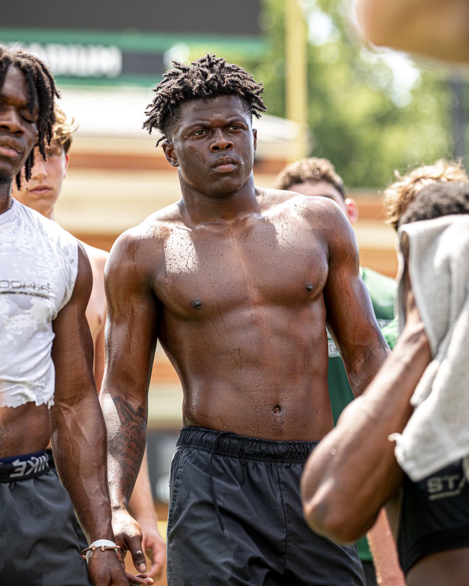 Charlotte Football tweet media