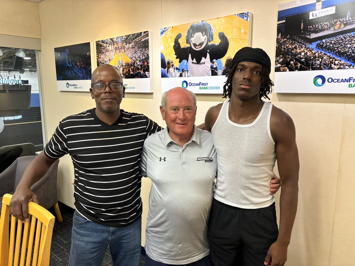 k5ndall__'s tweet photo. After a conversation with @Coach_KCal and 
@CoachJeffGallo I’m blessed to receive an offer to university of Monmouth !
#GoHAWKS https://t.co/xlaJoQz7YN