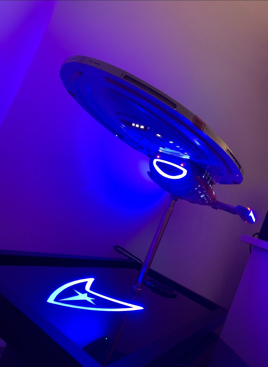 aldershipyards's tweet photo. Enjoying prodigy! But making me want to build another Voyager 🤩 #startrek #startrekvoyager #StarTrekProdigy #starship #startrekmodel https://t.co/xA4kf48oAD